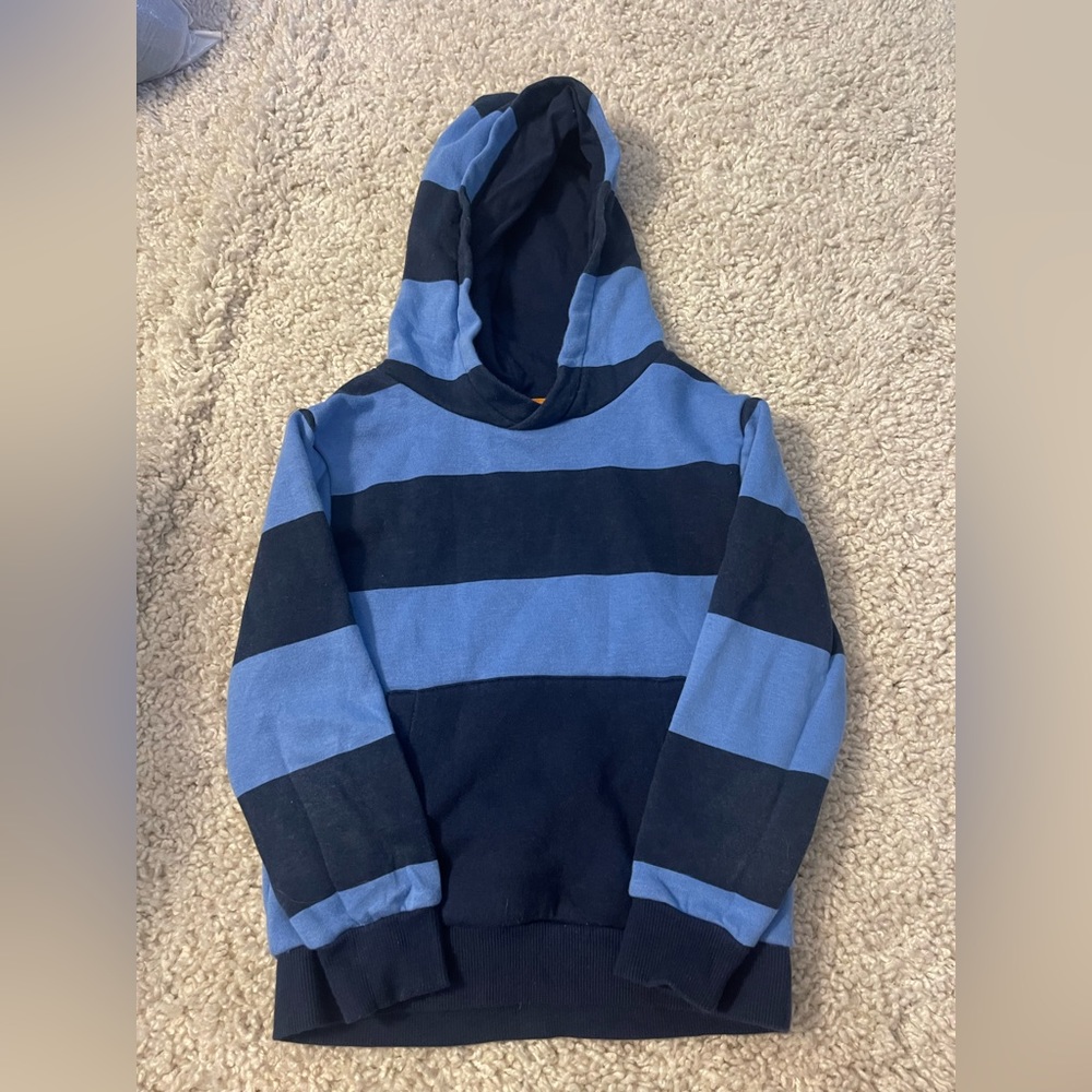 H@M boys sweatshirt
